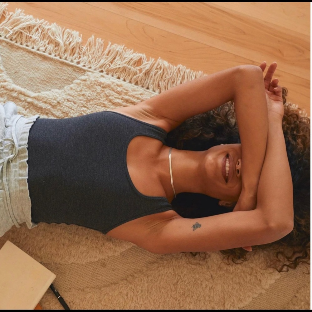Lunya Restore base tank size L charcoal